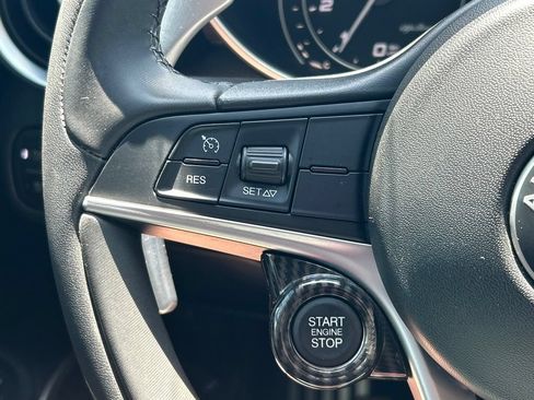 Used 2019 Alfa Romeo Giulia Ti Sport w/ Quick Order Package 22U Sport RWD image 35