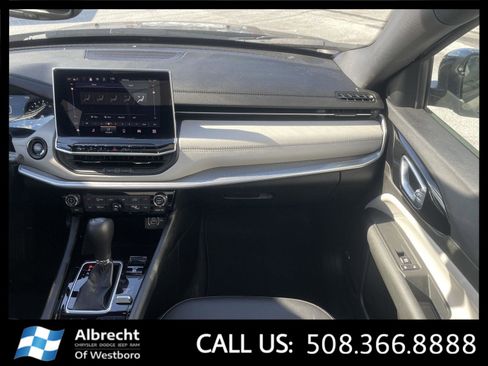 New 2025 Jeep Compass Limited w/ Sun & Sound Group image 17