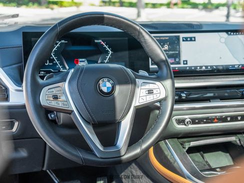 Used 2024 BMW X7 xDrive40i image 44