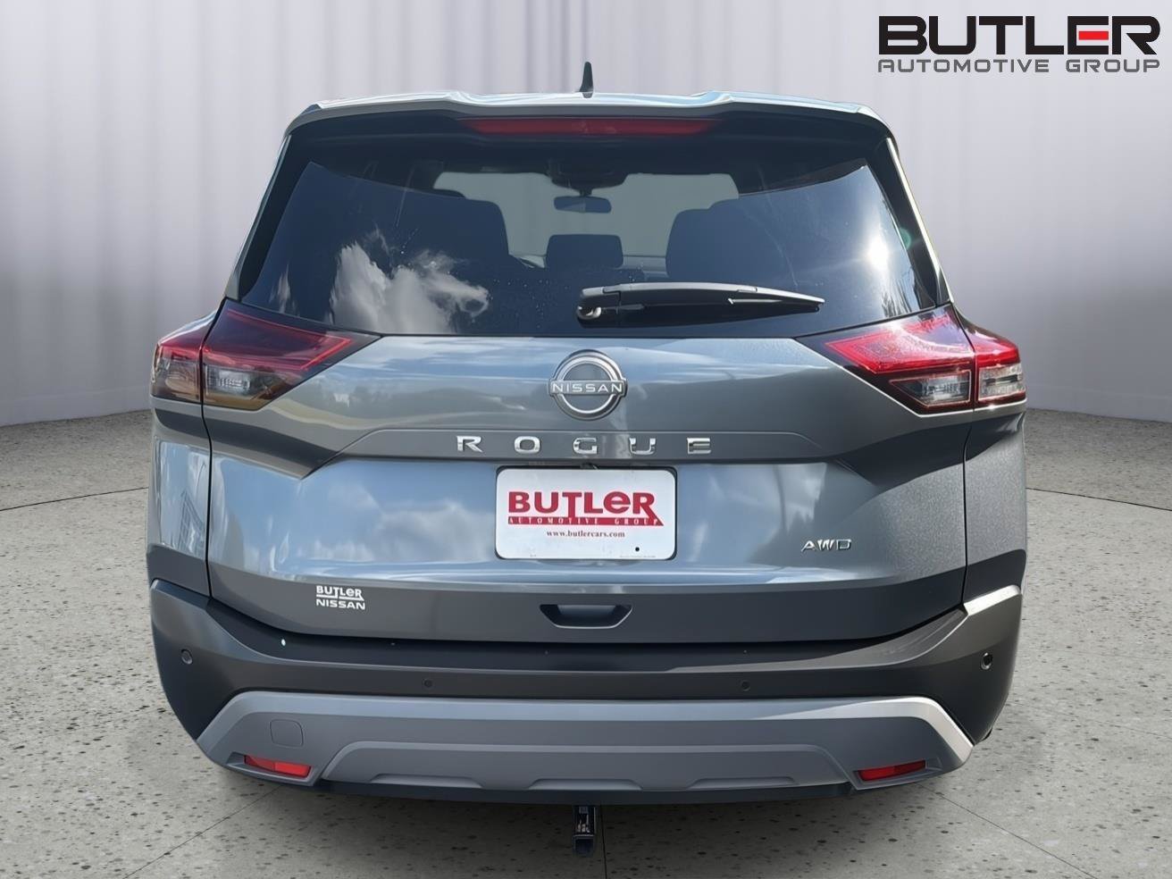Used 2023 Nissan Rogue S AWD/4WD image 5