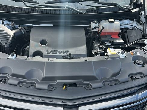 Certified 2023 Chevrolet Traverse LT w/ Midnight/Sport Edition image 35