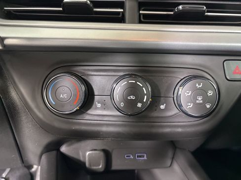 Used 2024 Chevrolet Trax RS w/ Driver Confidence Package image 15