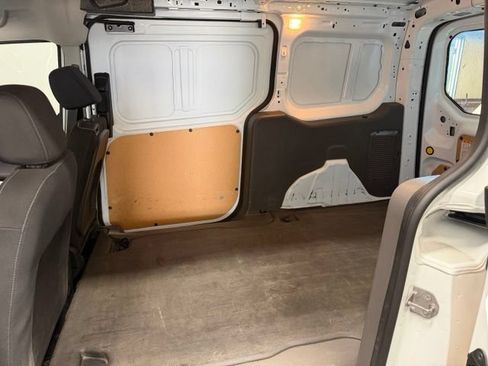 Used 2023 Ford Transit Connect XLT FWD image 18