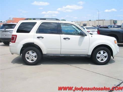 Used 2012 Ford Escape XLT AWD/4WD image 32