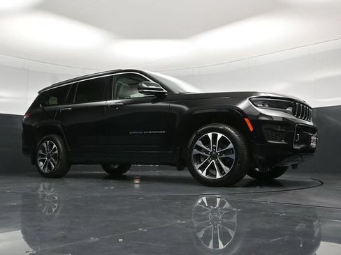 Used 2022 Jeep Grand Cherokee L Overland w/ Luxury Tech Group IV AWD/4WD image 59