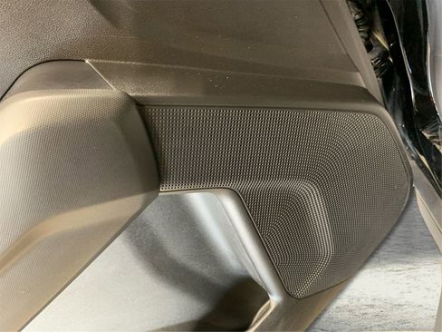 Used 2023 Chevrolet Colorado Trail Boss w/ Technology Package image 28