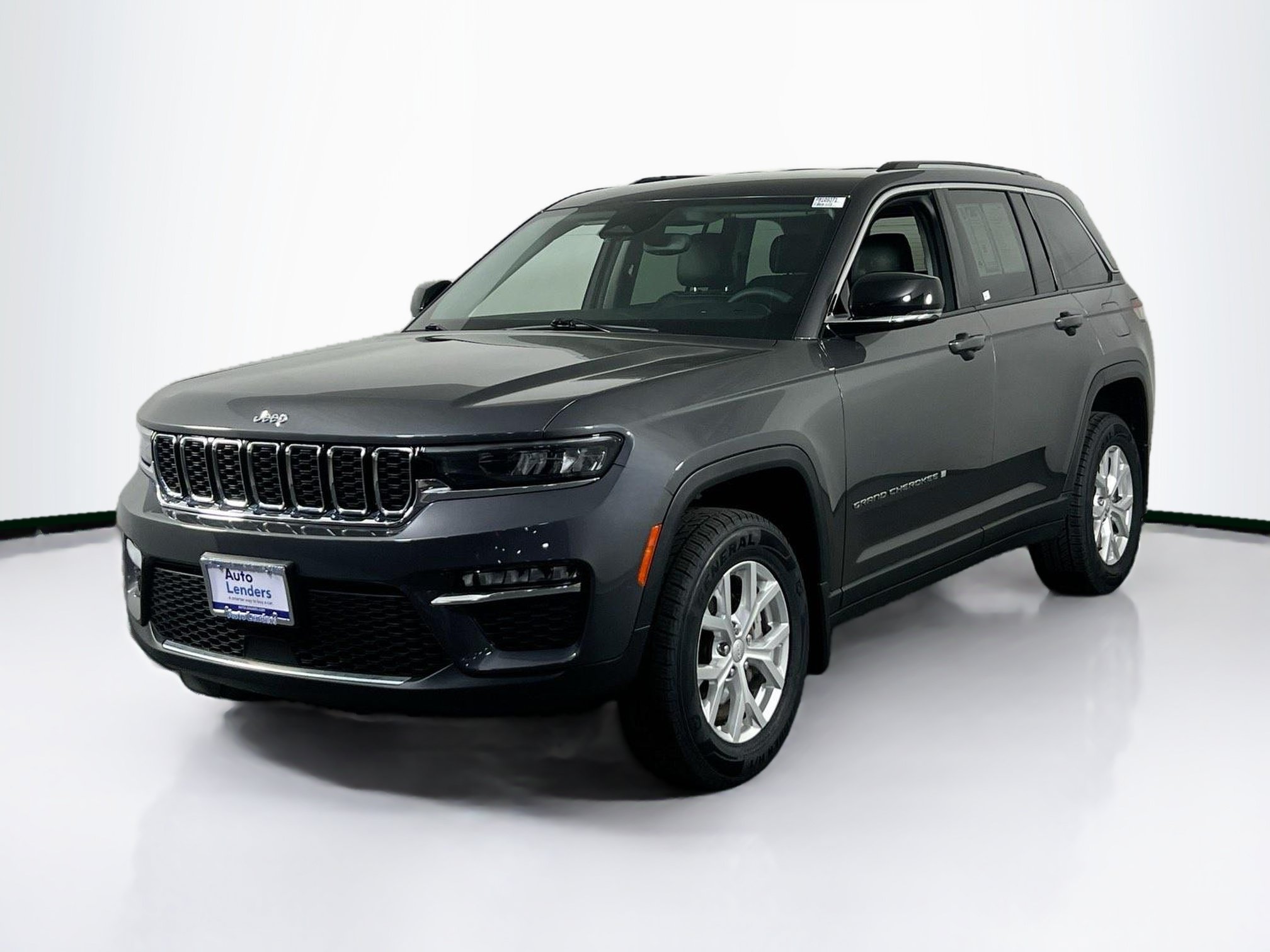 Used 2023 Jeep Grand Cherokee Limited w/ MOPAR Finishing Package AWD/4WD image 1