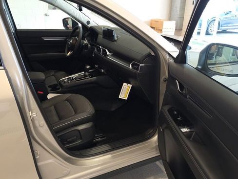 New 2025 MAZDA CX-5 AWD 2.5 S w/ Premium Plus Pkg image 19