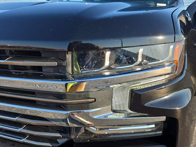 Used 2021 Chevrolet Silverado 1500 High Country w/ Technology Package AWD/4WD image 29