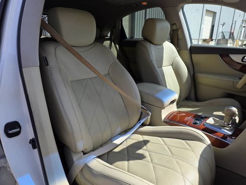 Used 2012 INFINITI FX35 2WD w/ Premium Pkg image 22