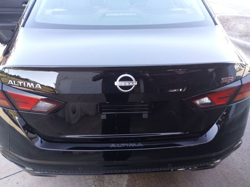 New 2025 Nissan Altima 2.5 SR image 14