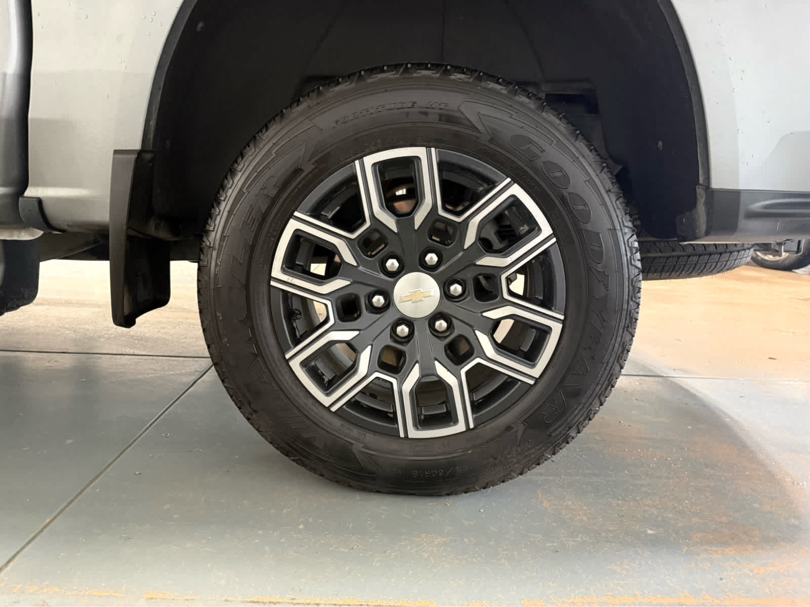 Used 2024 Chevrolet Colorado LT w/ LT Convenience Package III AWD/4WD image 10