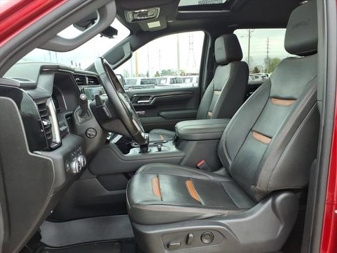 Used 2023 GMC Sierra 1500 AT4 w/ Technology Package image 17