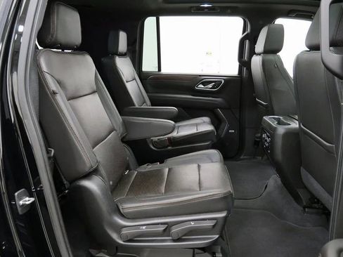 Used 2021 Chevrolet Suburban High Country w/ Premium Package AWD/4WD image 19