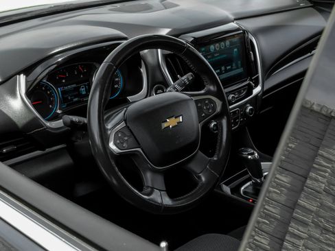 Used 2019 Chevrolet Traverse LT w/ LPO, Floor Liner Package AWD/4WD image 17