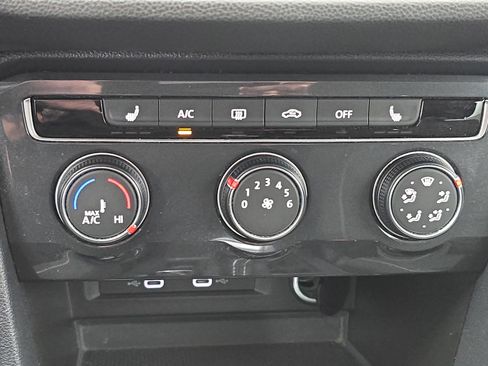 Certified 2022 Volkswagen Tiguan S image 23