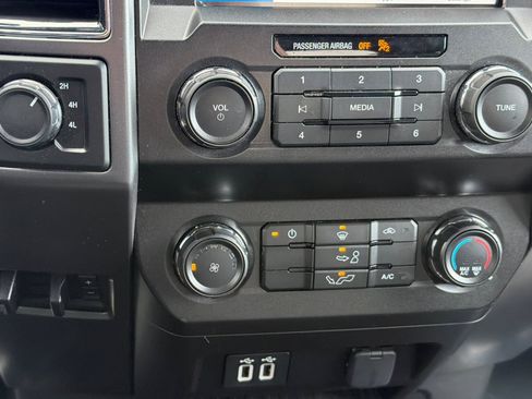 Used 2019 Ford F150 XLT image 19