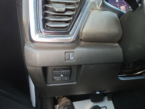 Used 2023 GMC Canyon Elevation w/ Elevation Premium Package AWD/4WD image 20