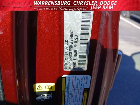 Used 2021 Jeep Wrangler Unlimited Sahara w/ Cold Weather Group image 10