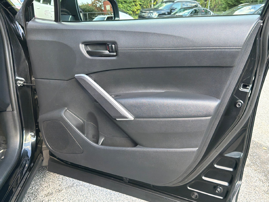 Used 2024 Toyota Corolla Cross LE AWD/4WD image 14