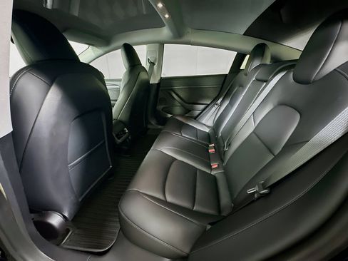 Used 2021 Tesla Model 3 Standard Range Plus image 25