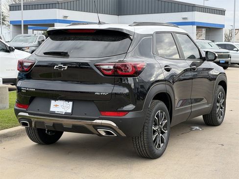 New 2026 Chevrolet TrailBlazer ACTIV w/ Convenience Package image 4