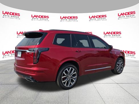 Used 2023 Cadillac XT6 Sport w/ Platinum Package AWD/4WD image 3