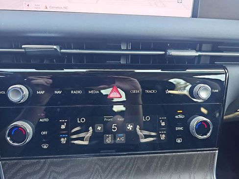 Used 2025 Genesis G80 2.5T Advanced image 26