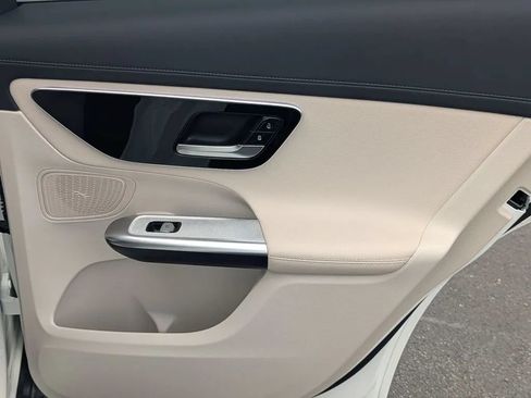 Used 2023 Mercedes-Benz GLC 300 image 15