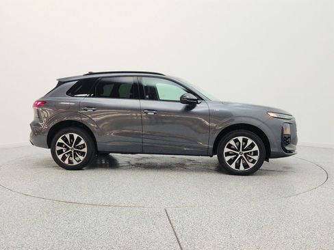 New 2026 Audi Q3 quattro 2.0T AWD/4WD image 4