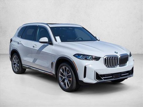 New 2026 BMW X5 sDrive40i image 6