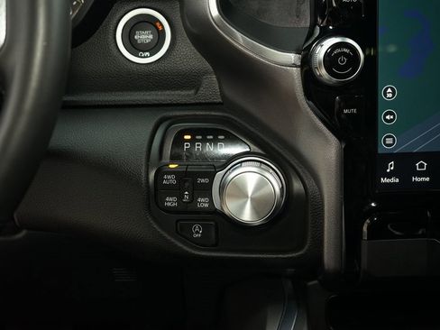 Used 2023 RAM 1500 Laramie image 17