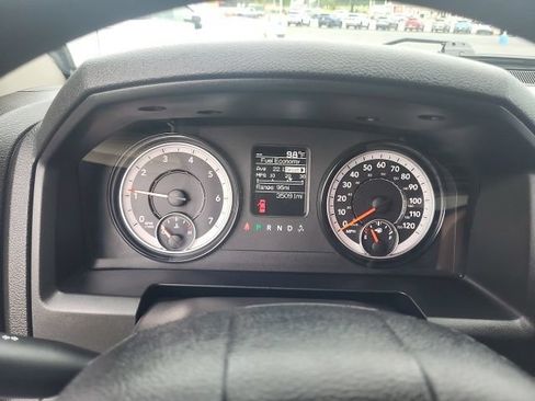 Used 2023 RAM 1500 Classic SLT AWD/4WD image 35