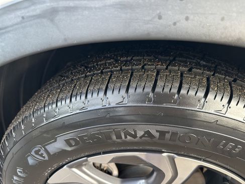 Used 2019 Honda CR-V EX image 10