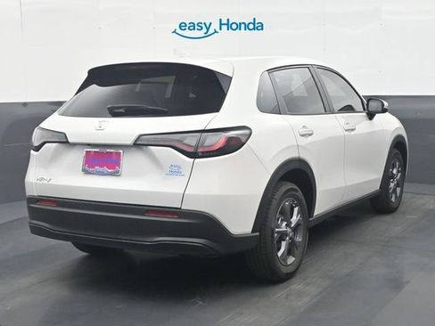New 2026 Honda HR-V LX image 7
