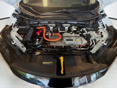 Used 2024 Nissan Ariya AWD image 34