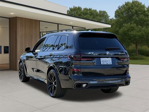 Certified 2023 BMW X7 xDrive40i w/ Executive Package image 8