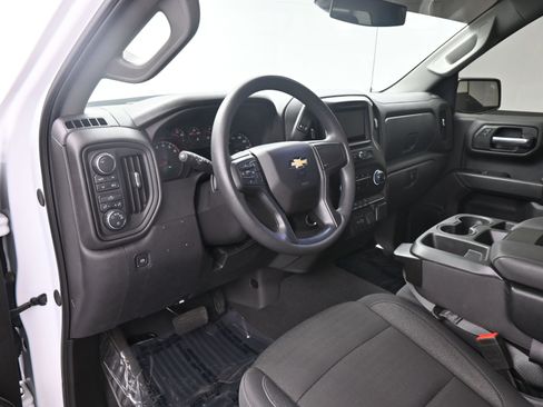 Used 2025 Chevrolet Silverado 1500 Custom w/ Turbomax Blackout Package AWD/4WD image 12