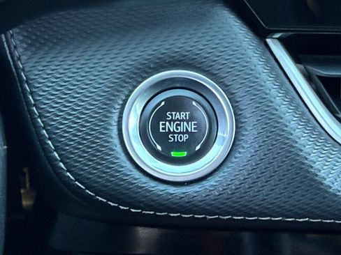 Used 2025 Chevrolet Equinox LT w/ Convenience Package II AWD/4WD image 21