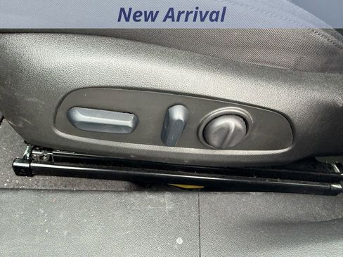 Used 2024 Chevrolet Malibu LT image 11