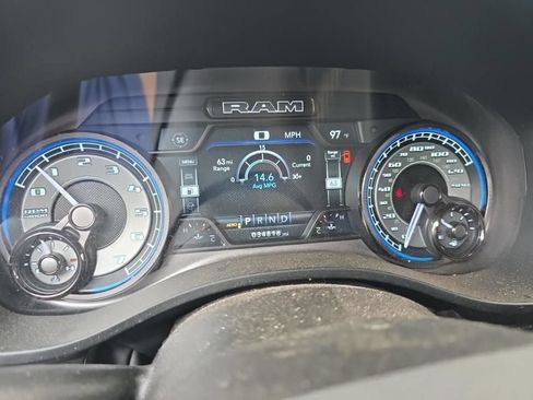 Used 2022 RAM 1500 Limited w/ Body Color Bumper Group AWD/4WD image 11
