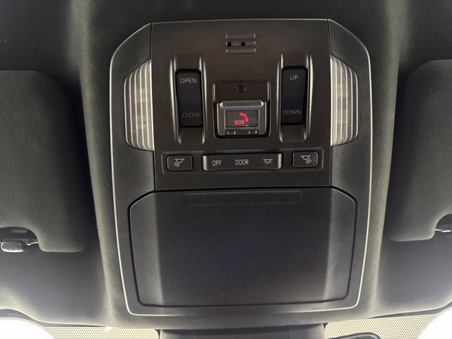 Used 2021 Toyota Highlander XSE AWD/4WD image 15