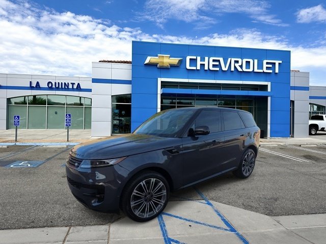 Used 2024 Land Rover Range Rover Sport SE AWD/4WD image 4
