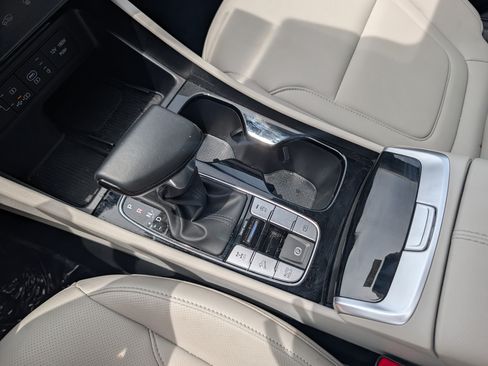 Certified 2025 Hyundai Tucson SEL AWD/4WD image 18