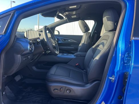 New 2026 Chevrolet Equinox EV LT image 4