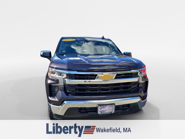 Used 2024 Chevrolet Silverado 1500 LT AWD/4WD image 2