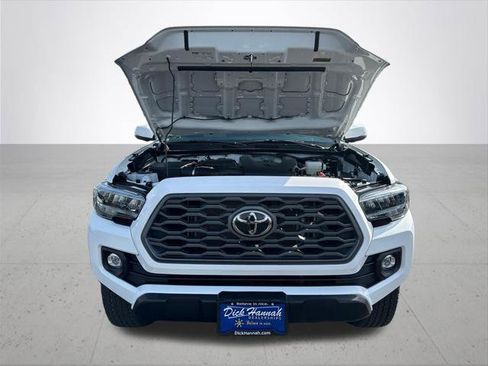 Certified 2023 Toyota Tacoma TRD Off-Road w/ Technology Package AWD/4WD image 5