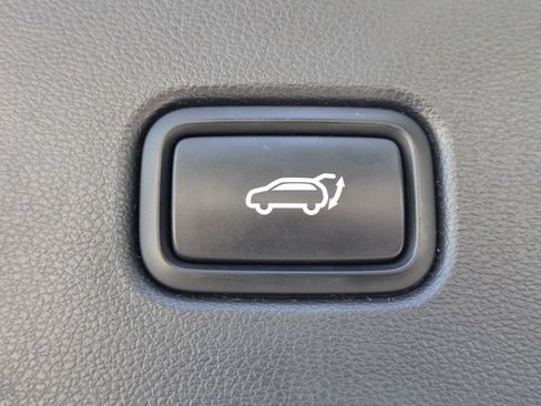 Used 2022 Hyundai Tucson Limited FWD image 13
