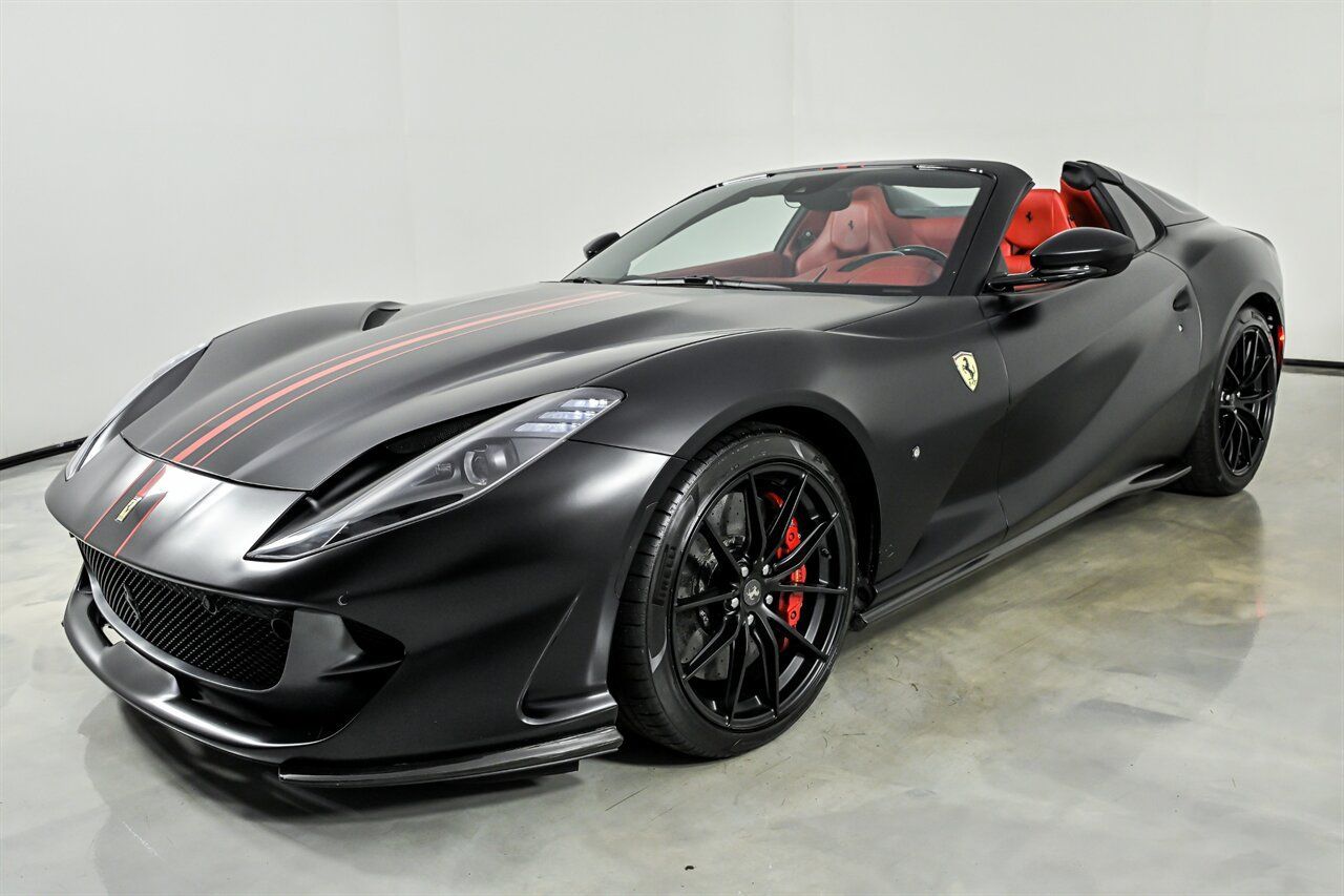 Used 2023 Ferrari 812 GTS RWD image 5