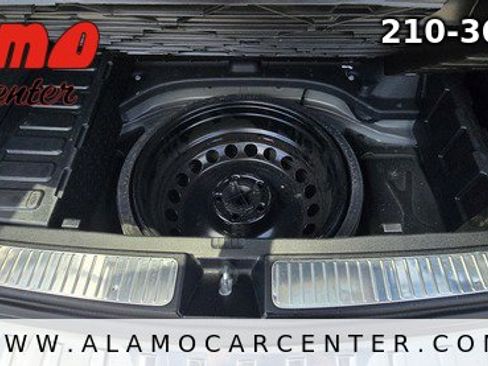 Used 2012 Mercedes-Benz GLK 350 2WD image 25